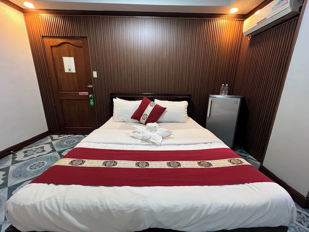 Rossa Hotel 14/50