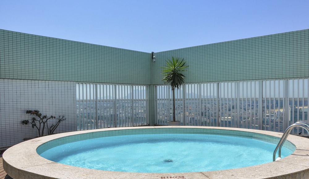 Triangulo Apart Hotel 33/66