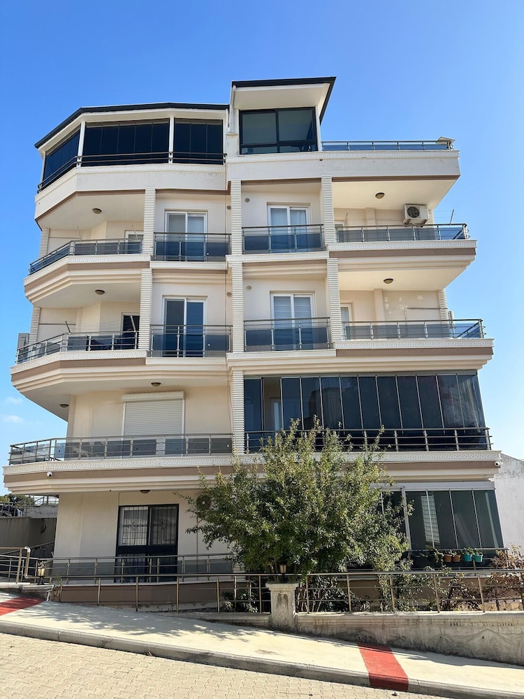Mavi Restaurant & Apartments 1 14/50