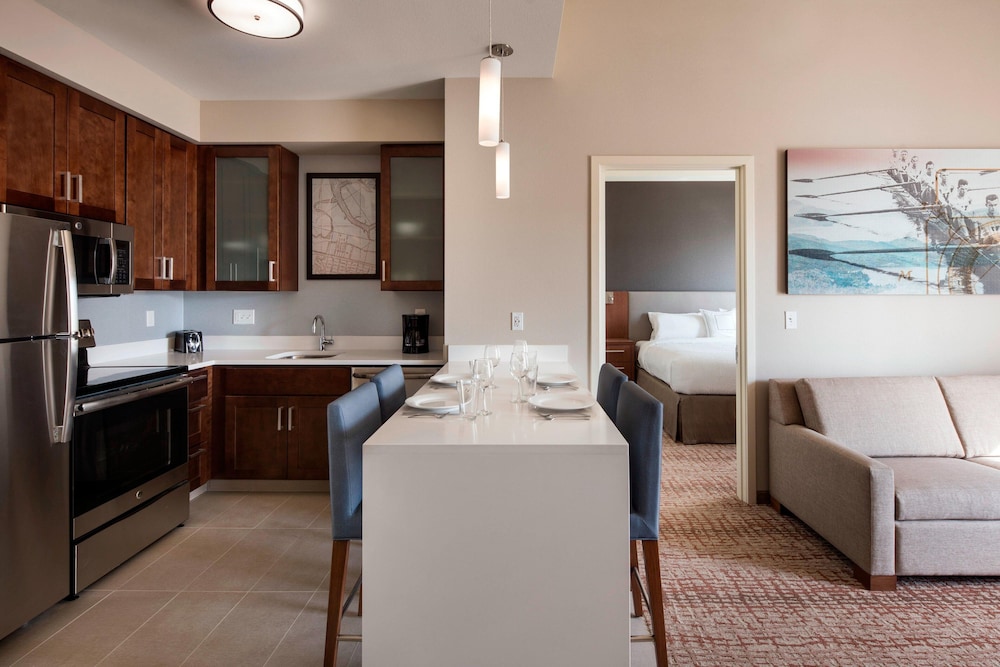 Residence Inn Redwood City San Carlos 32/49