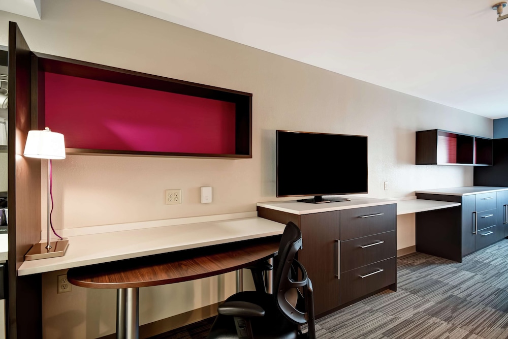 Home2 Suites By Hilton Walpole Foxboro 49/55