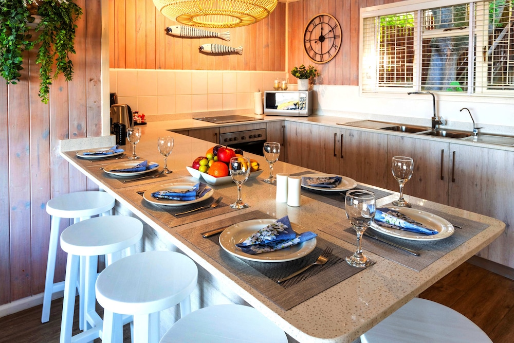 KNYSNA RIVER CLUB - KNYSNA 52/76