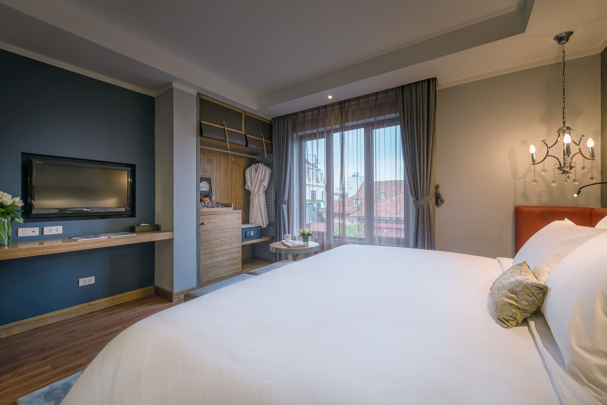 TRENDY, SUITE