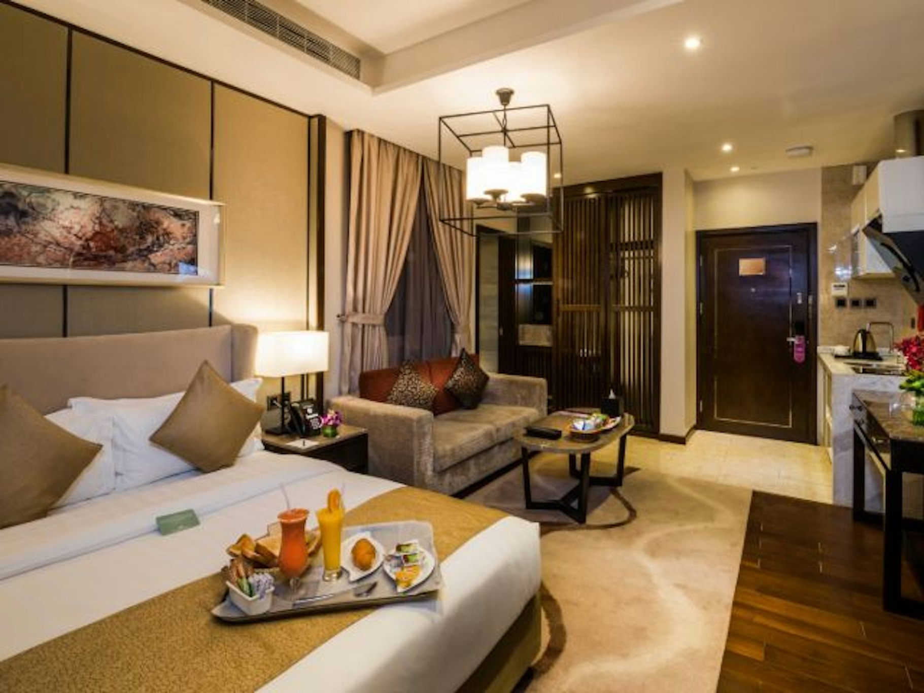 2 Bedroom suite With 1 bathroom