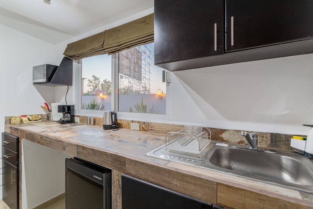 Suites259 49/51