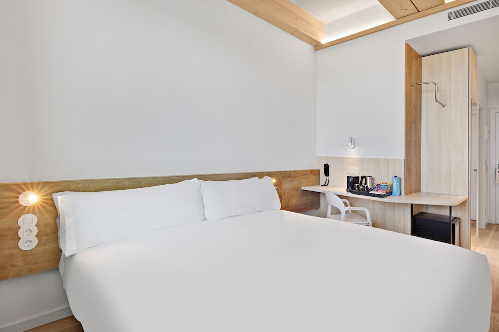 SUPERIOR, DOUBLE BED