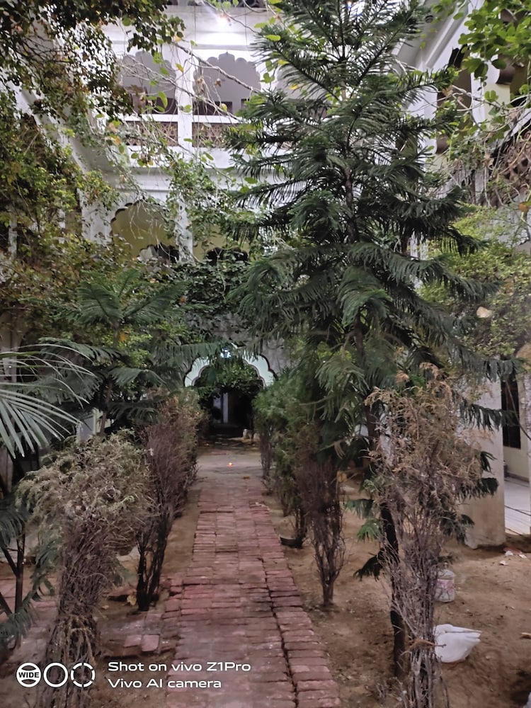 Hotel Radhika Palace Pushkar 35/41