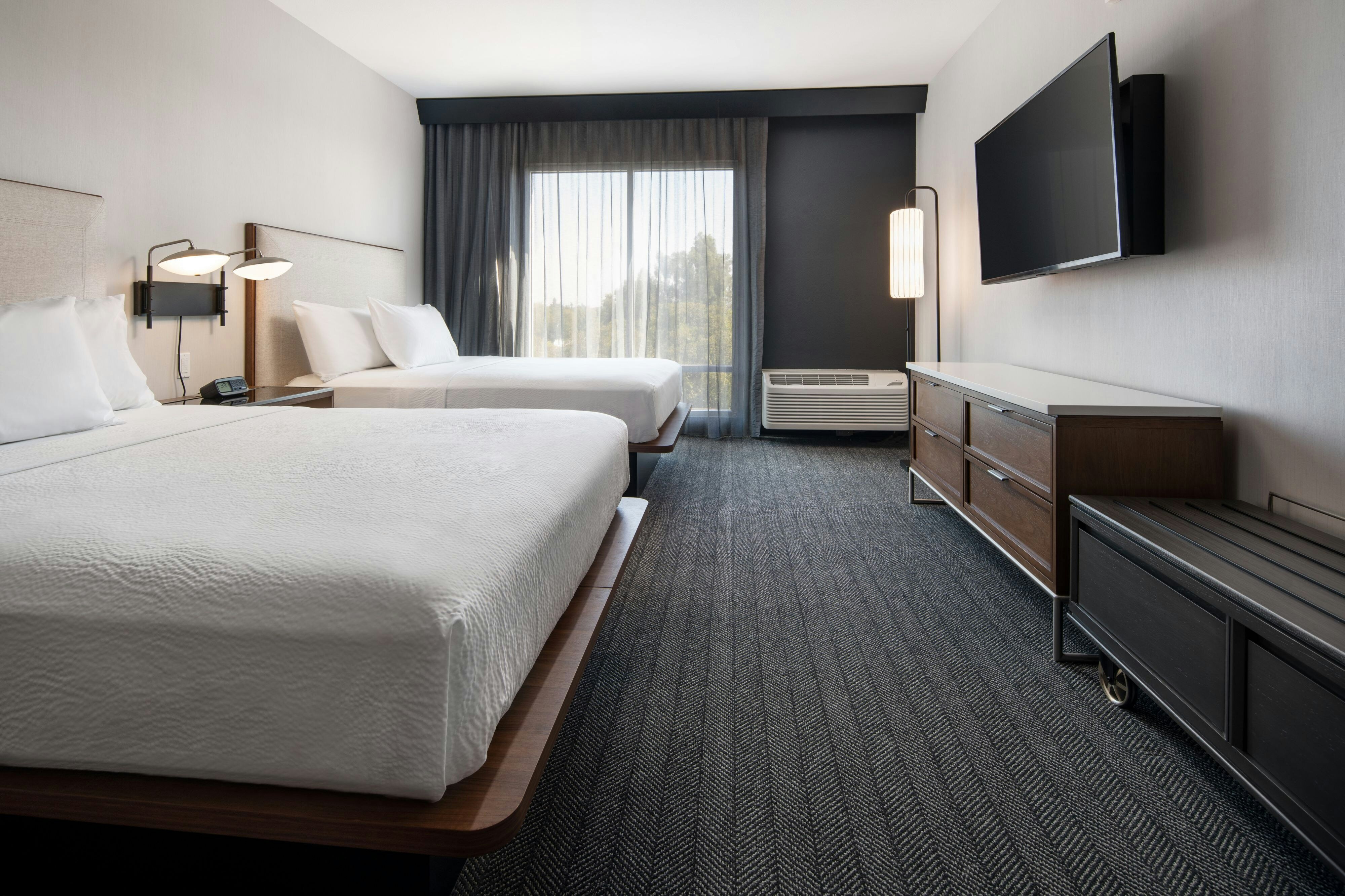 Courtyard by Marriott Fresno Clovis 1/3