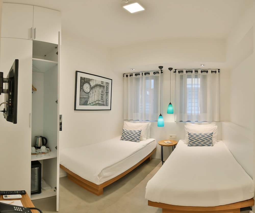 STANDARD, TWIN BEDS