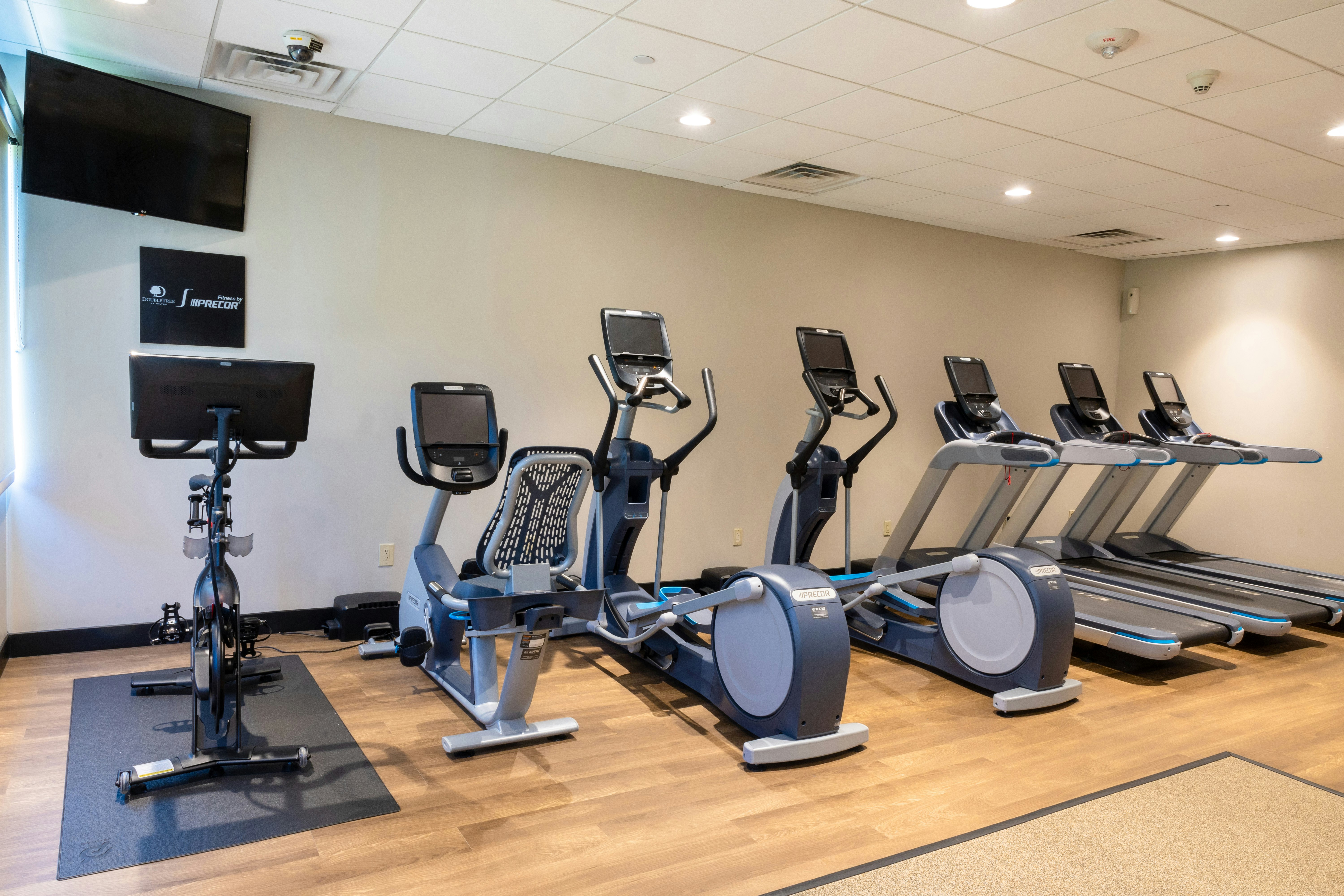 DoubleTree by Hilton Hotel Tinton Falls - Eatontown 21/51