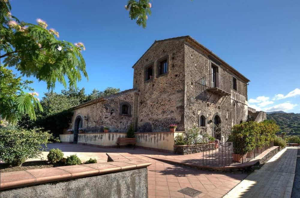 The Borgo Alcantara 4/70