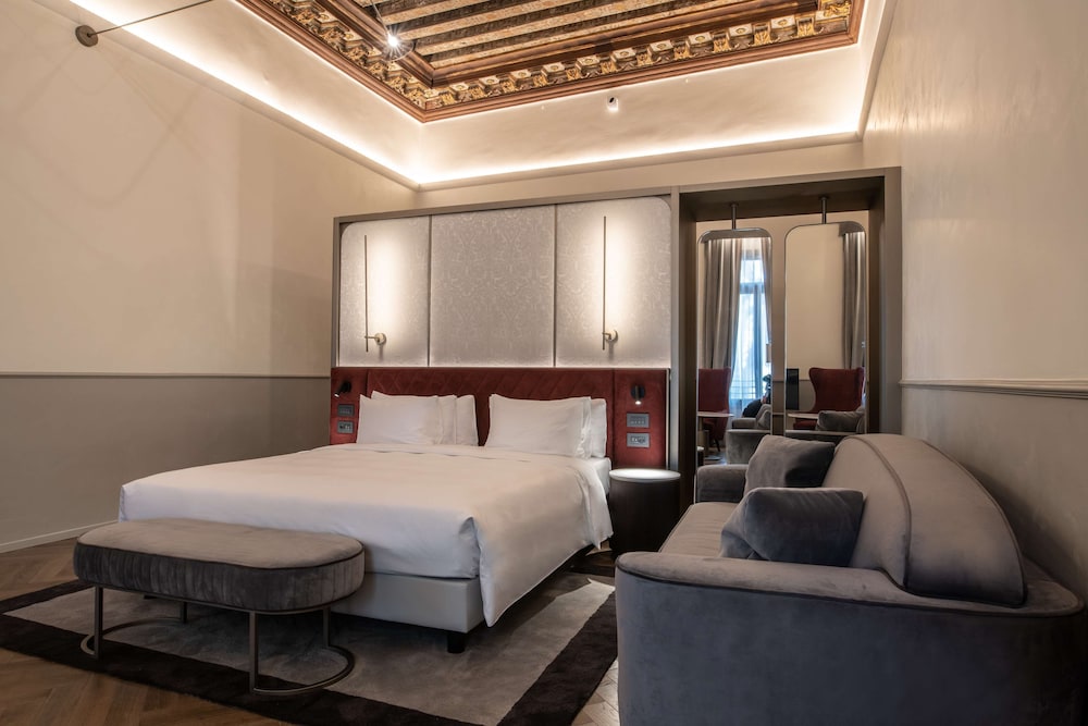 Radisson Collection Hotel, Palazzo Nani Venice 28/77