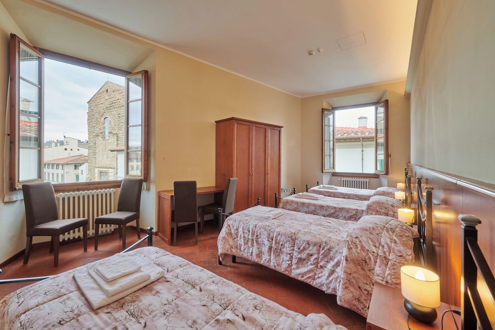 Casa Per Ferie Santo Nome Di Gesu 16/62