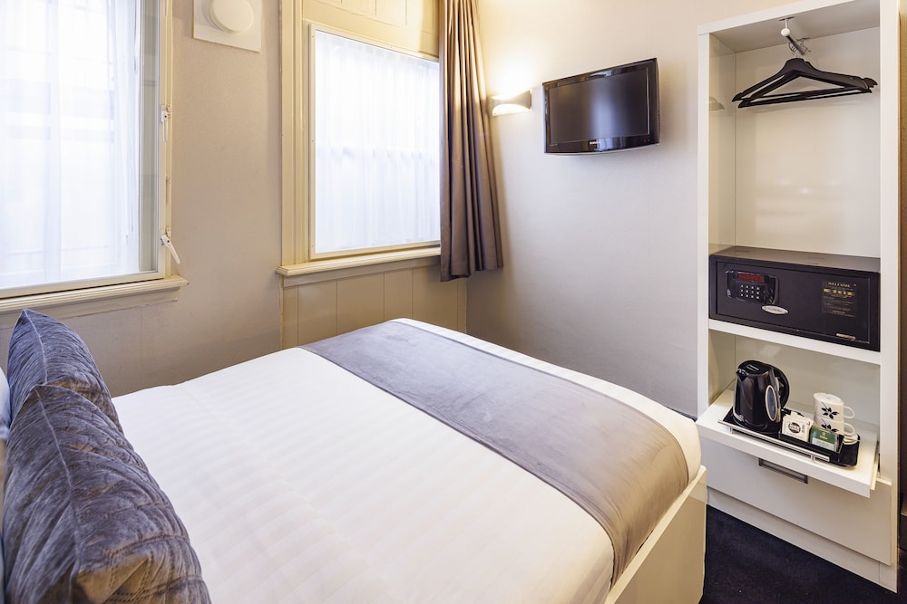 Hotel CC 17/50