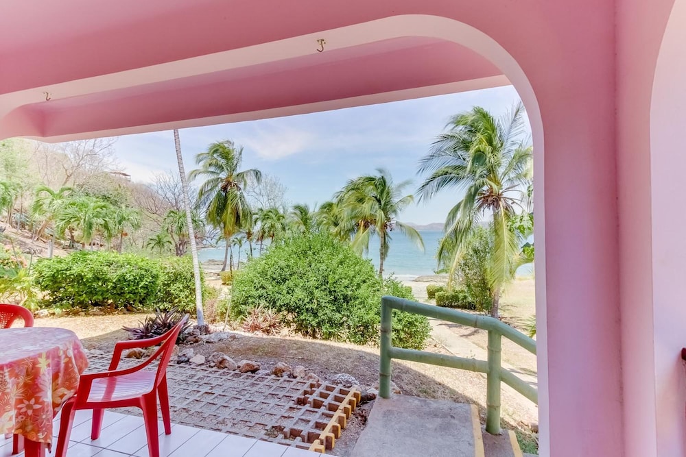 Flamingo Marina Resort 18/30