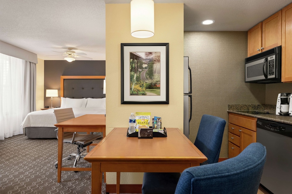 Homewood Suites by Hilton Allentown-Bethlehem Airport 35/38