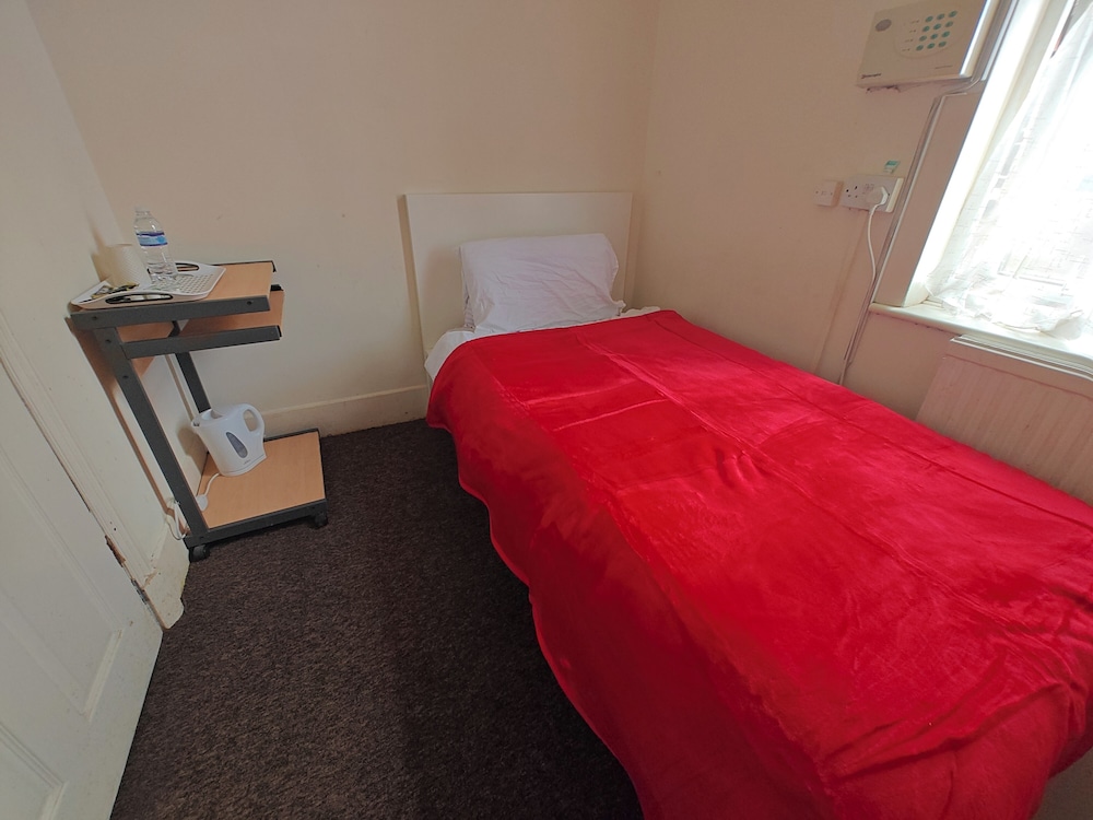Campbell S Guest House 25/50