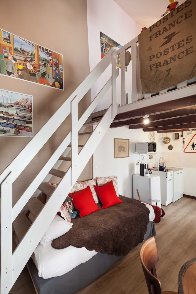 HOTEL ARVOR 29/36
