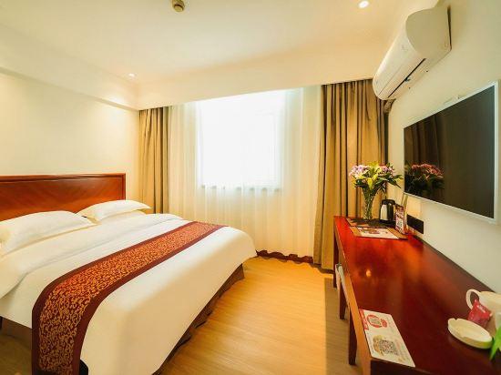 ROOM, DOUBLE BED