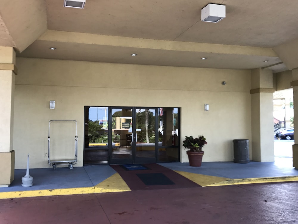 Howard Johnson St Augustine I 95 7/37