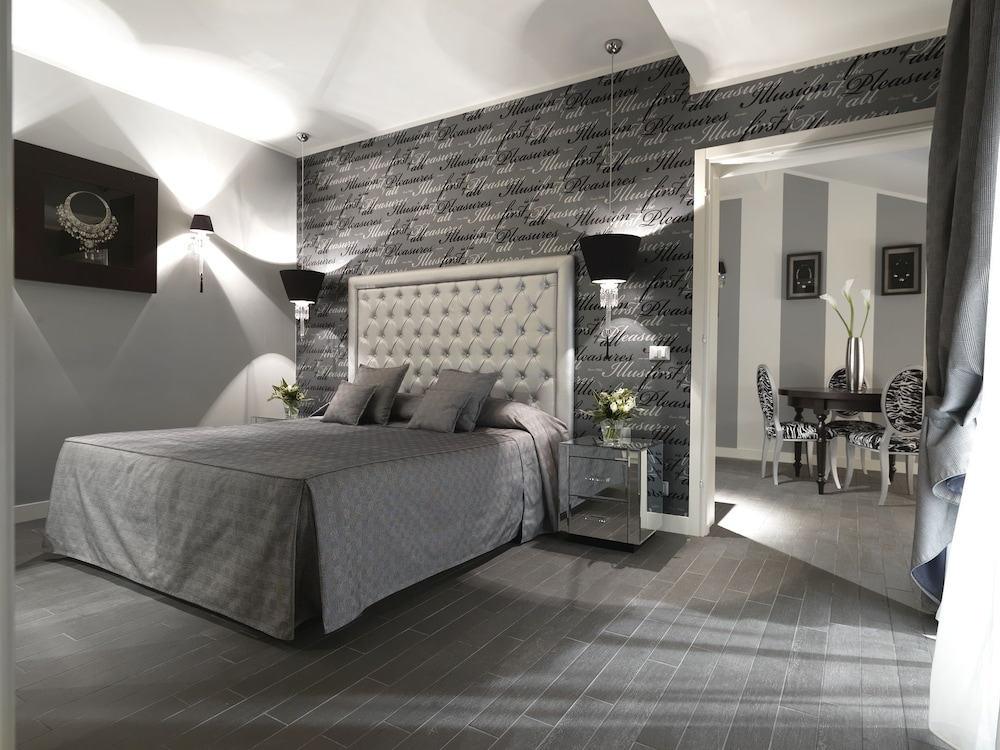 Savoia Hotel Regency 15/36