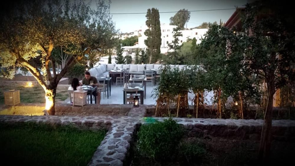 Xanthippi Hotel Apartments 35/42