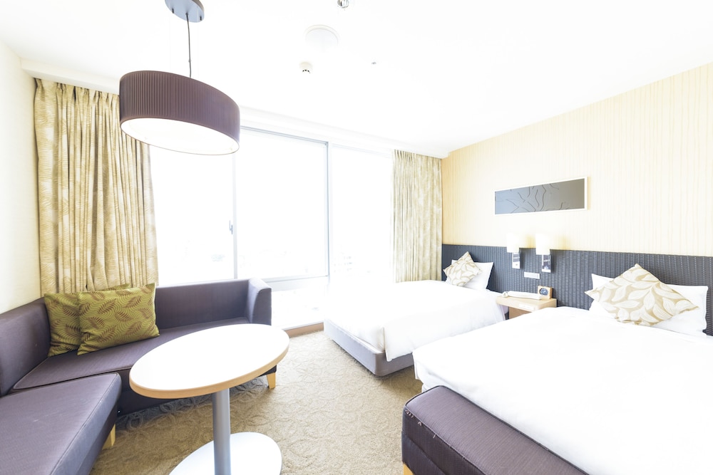 Nishitetsu Resort Inn Naha 27/72
