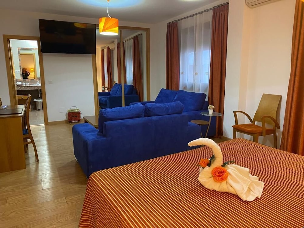 Hotel Las Tablas 16/25