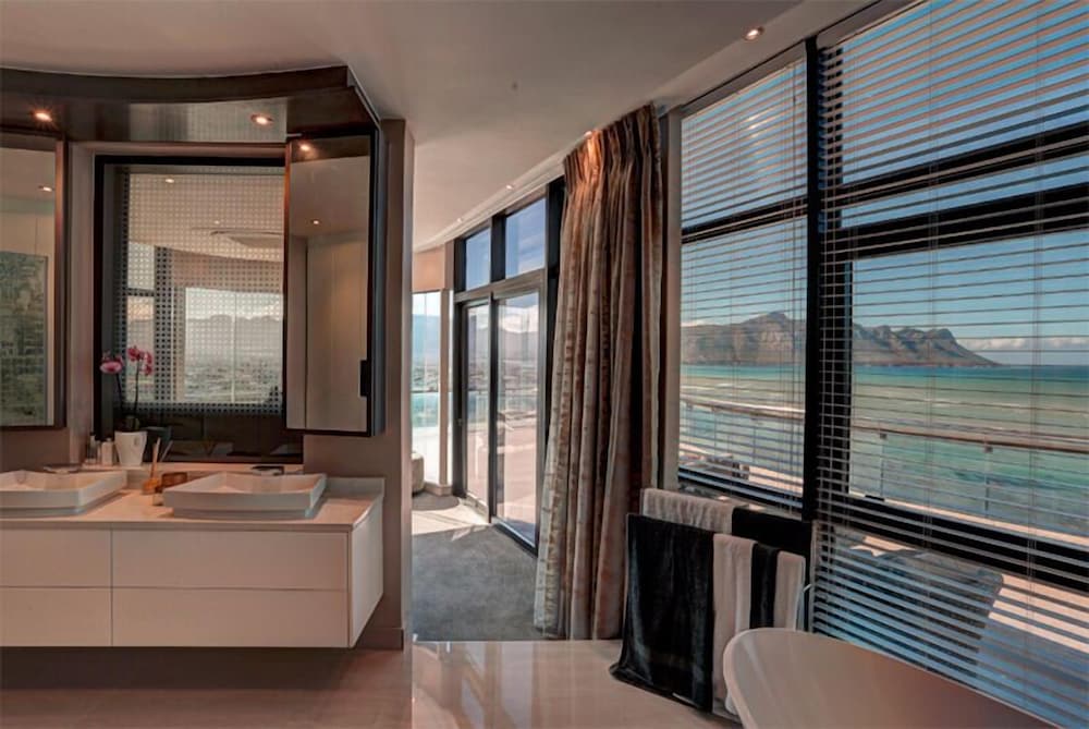 Ocean View Penthouse 19/41