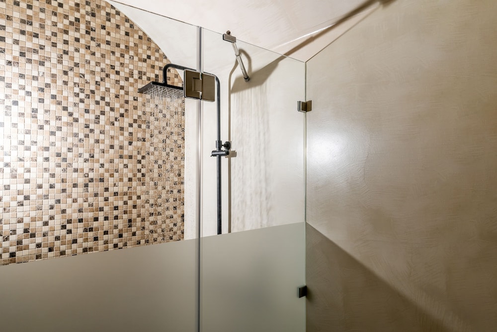 Marvarit Suites 48/50