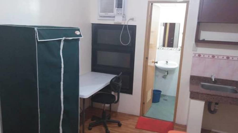 Budget Studio Unit In Makati 33/38