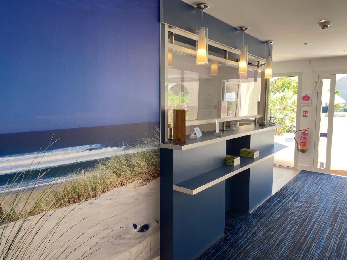HÔTEL LES VAGUES 4/16