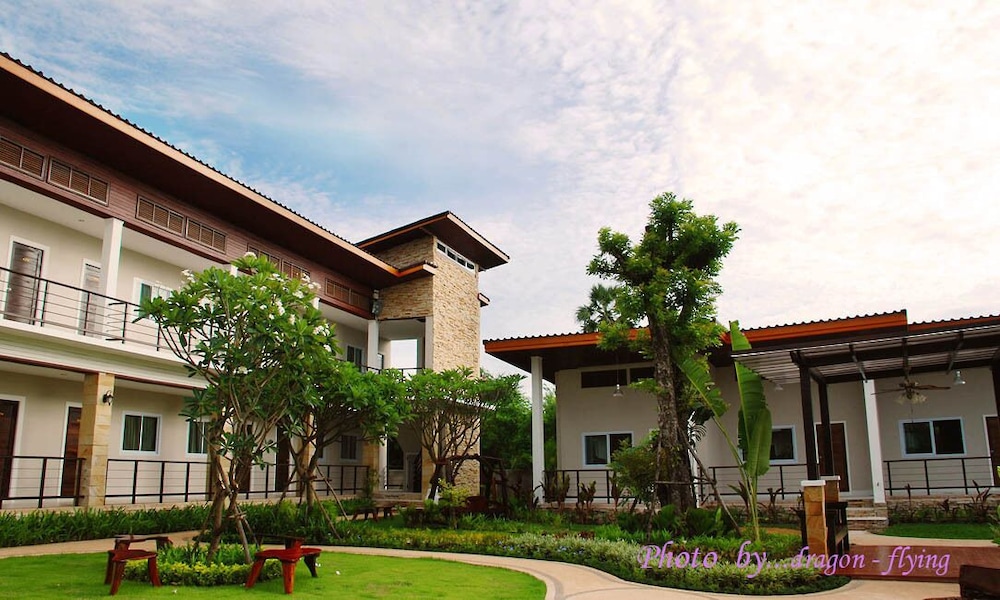 The Park Nangrong Resort 7/19