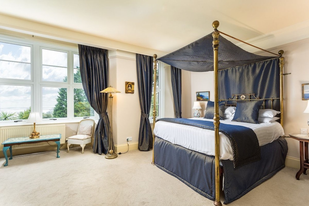 Suite, King Bed