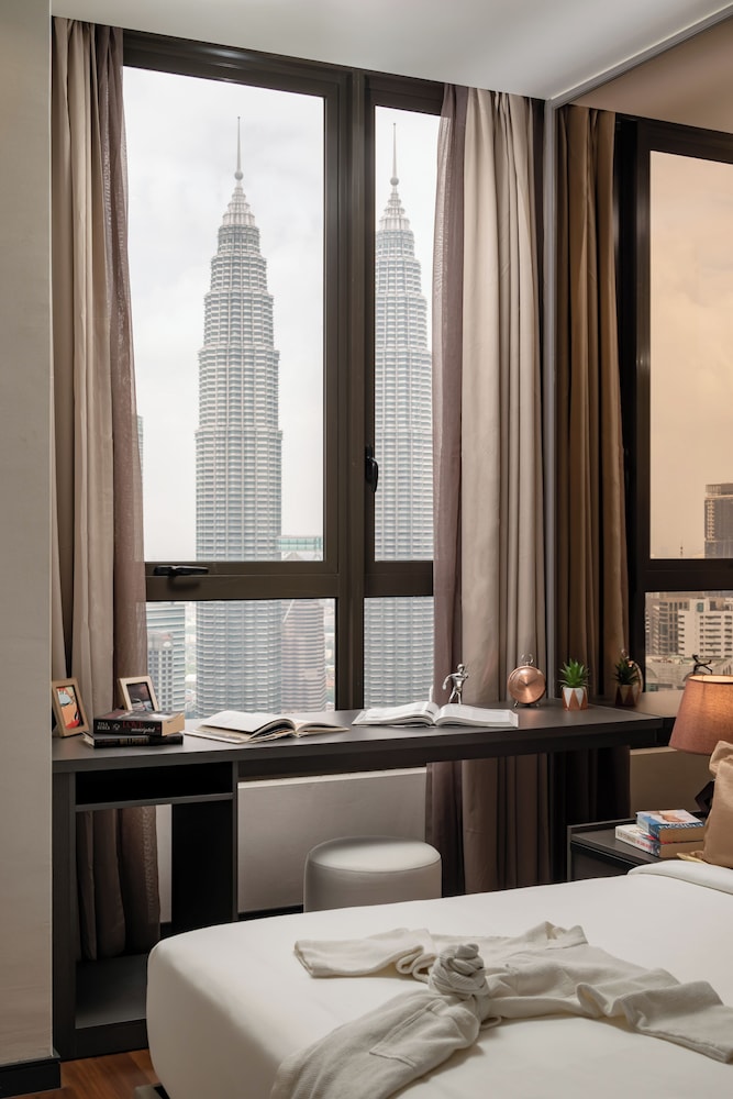 Wyndham Suites KLCC 13/47
