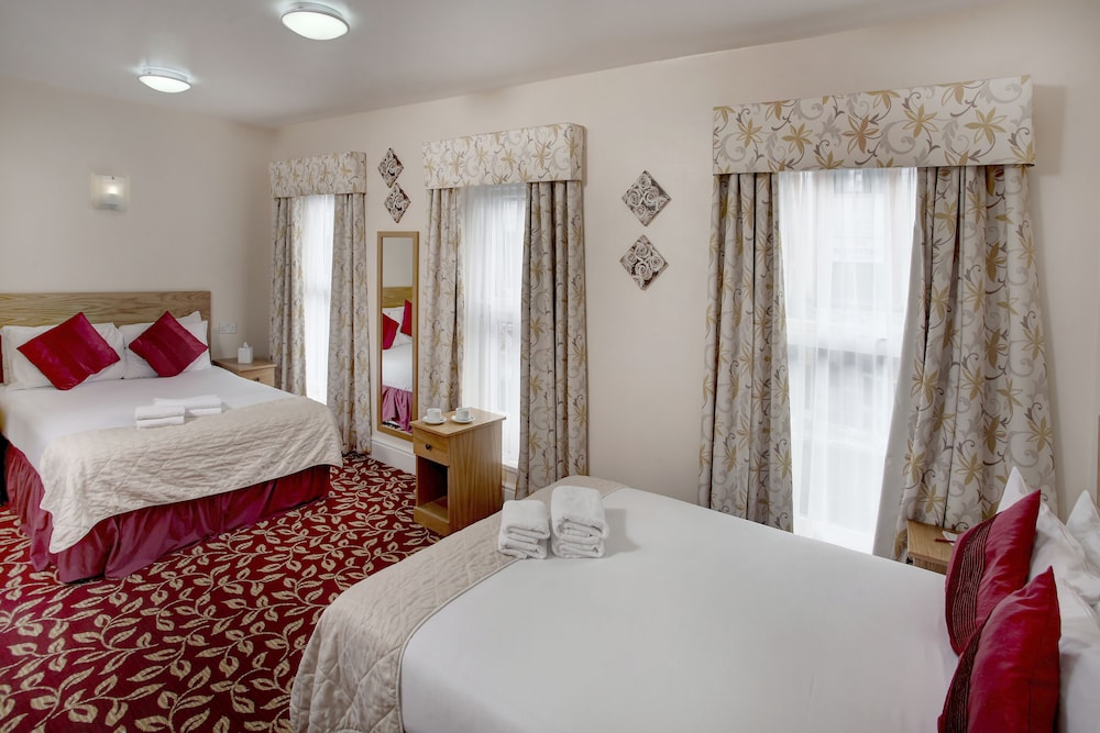 Apartment, 1 Single and 3 Double Beds, Kitchen