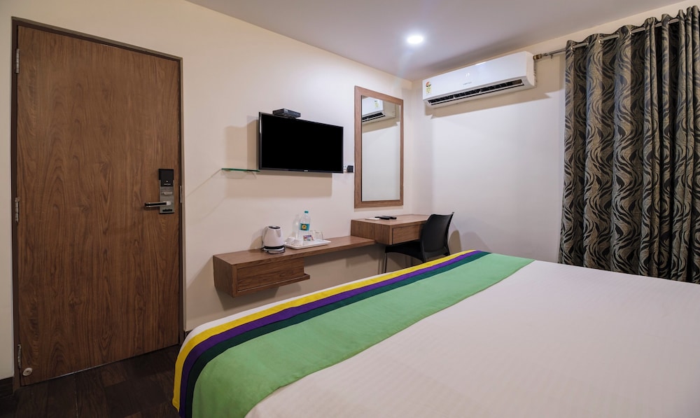 Treebo Mvp Grand Vizag 8/16