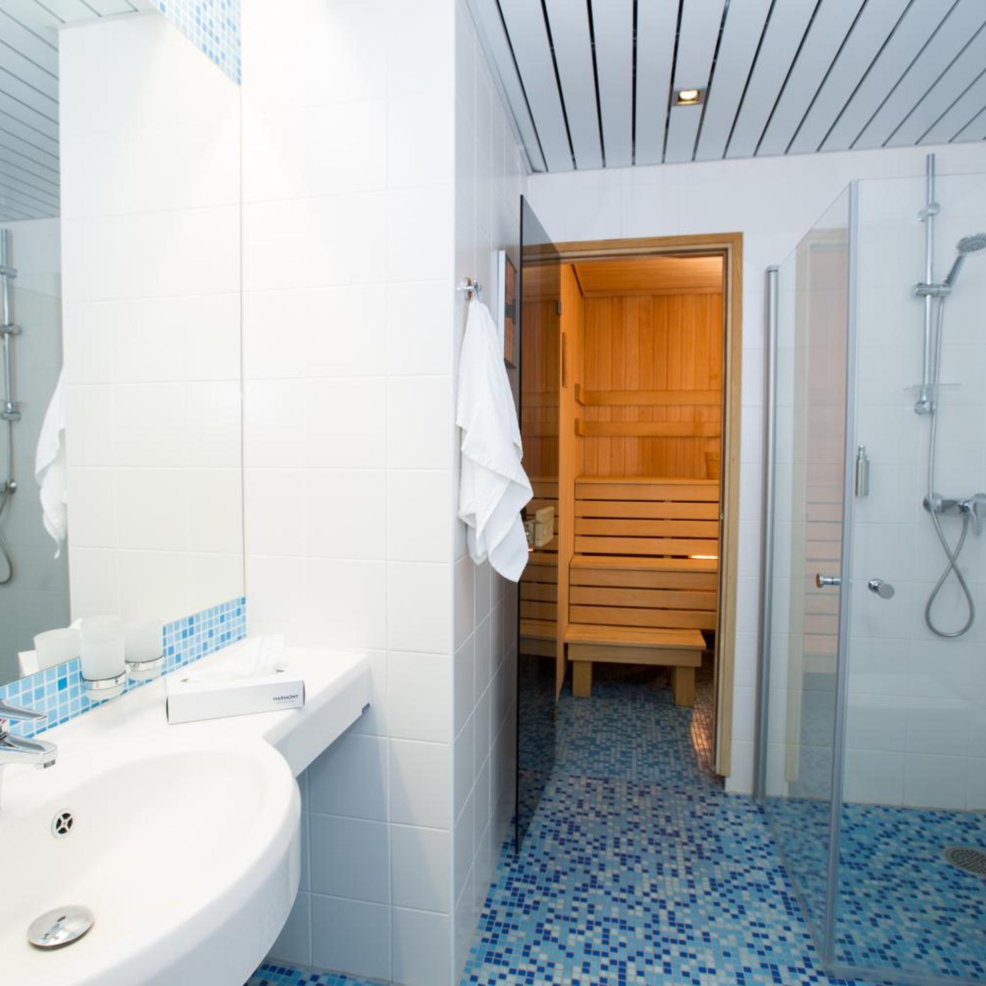 SUITE, SAUNA