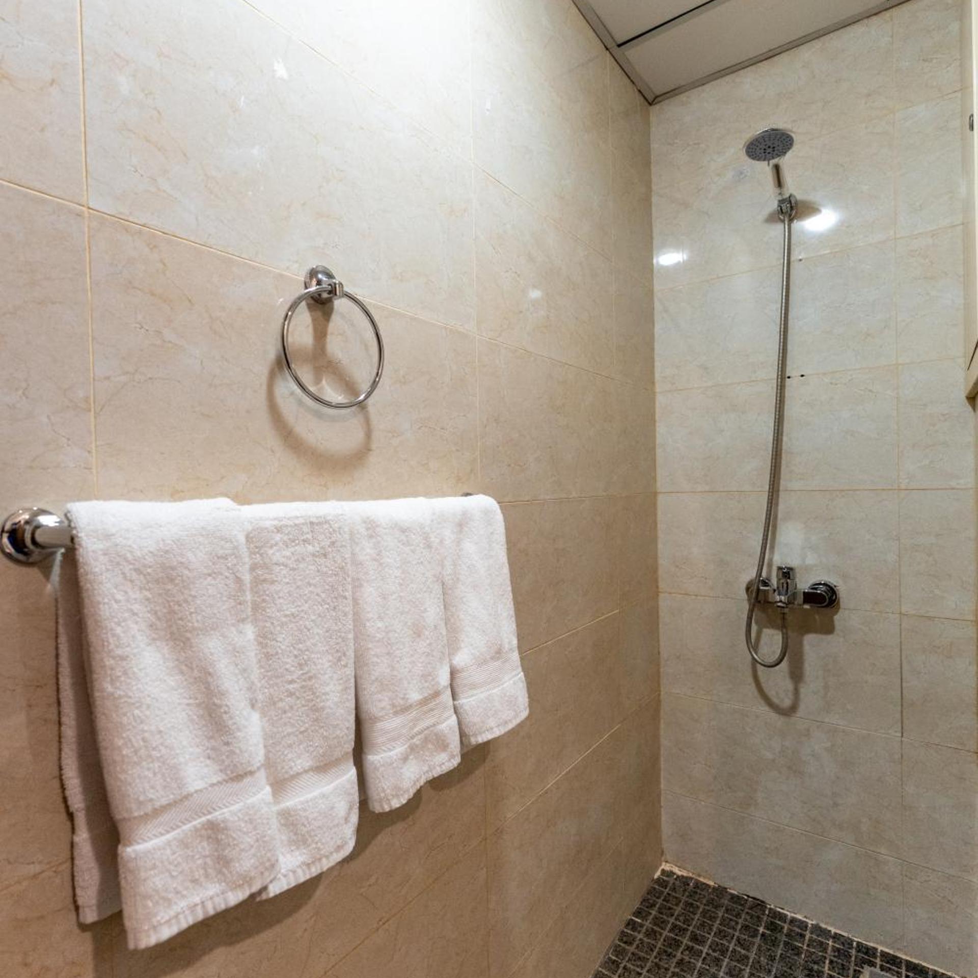 Hayah Diamond Hotel 37/49