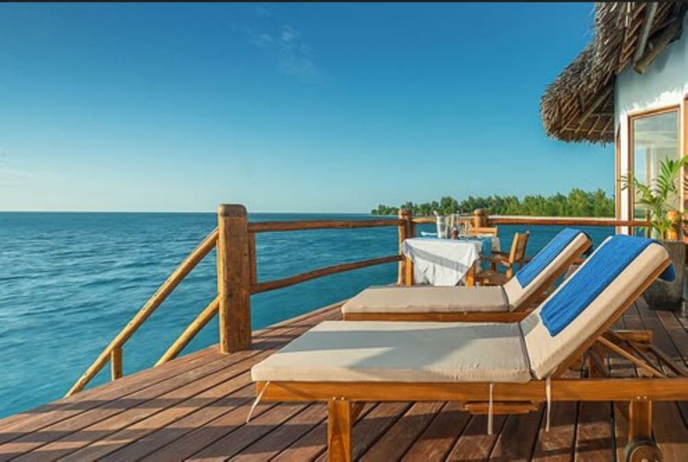 Kono Kono Beach Resort 24/73