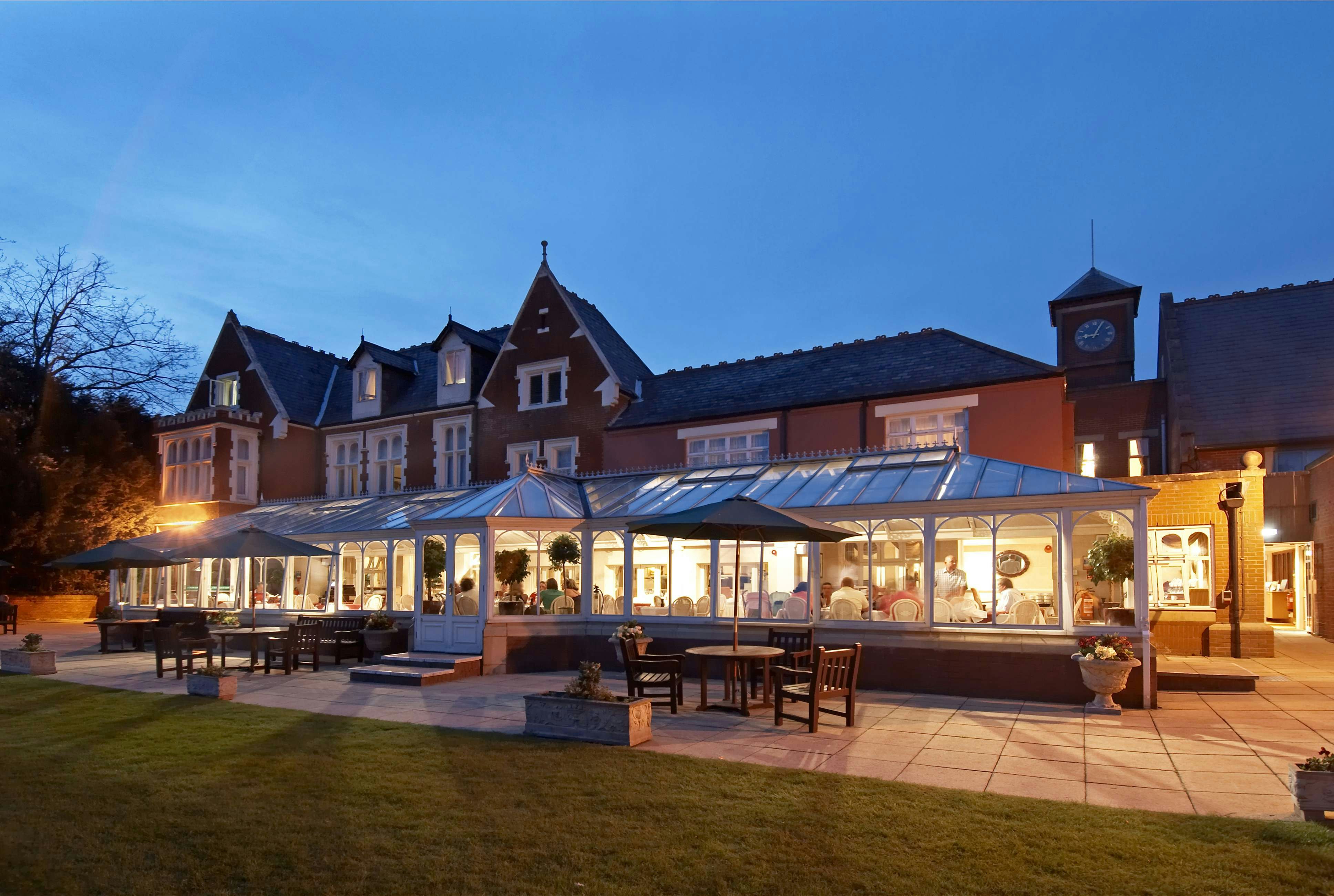 DoubleTree by Hilton St Anne's Manor 2/75