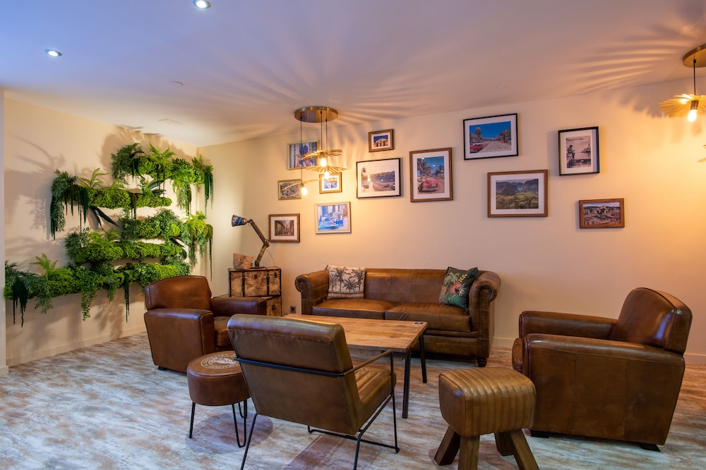 Mercure Marseille Centre Vieux Port 43/66
