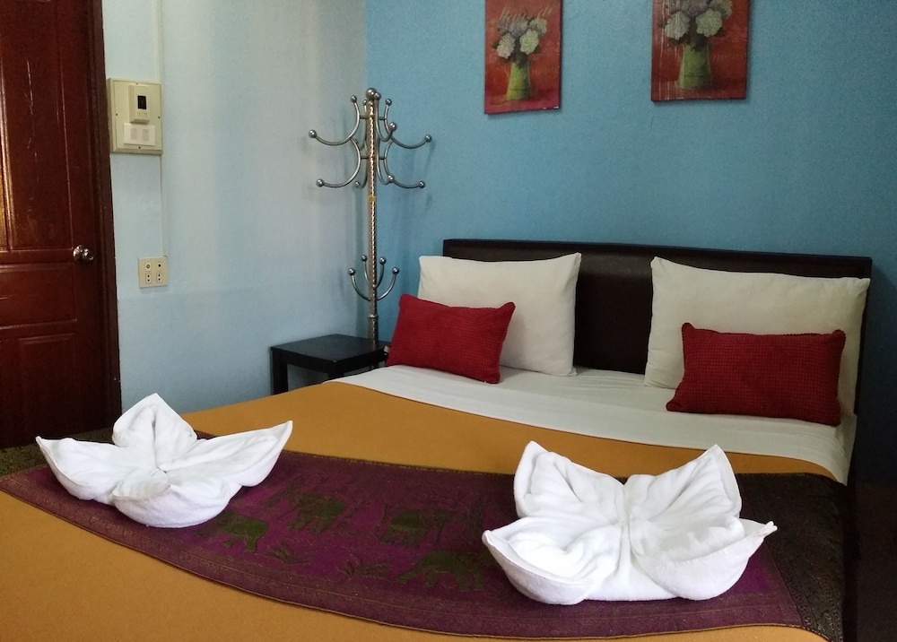 Mixay Paradise Hotel 41/78