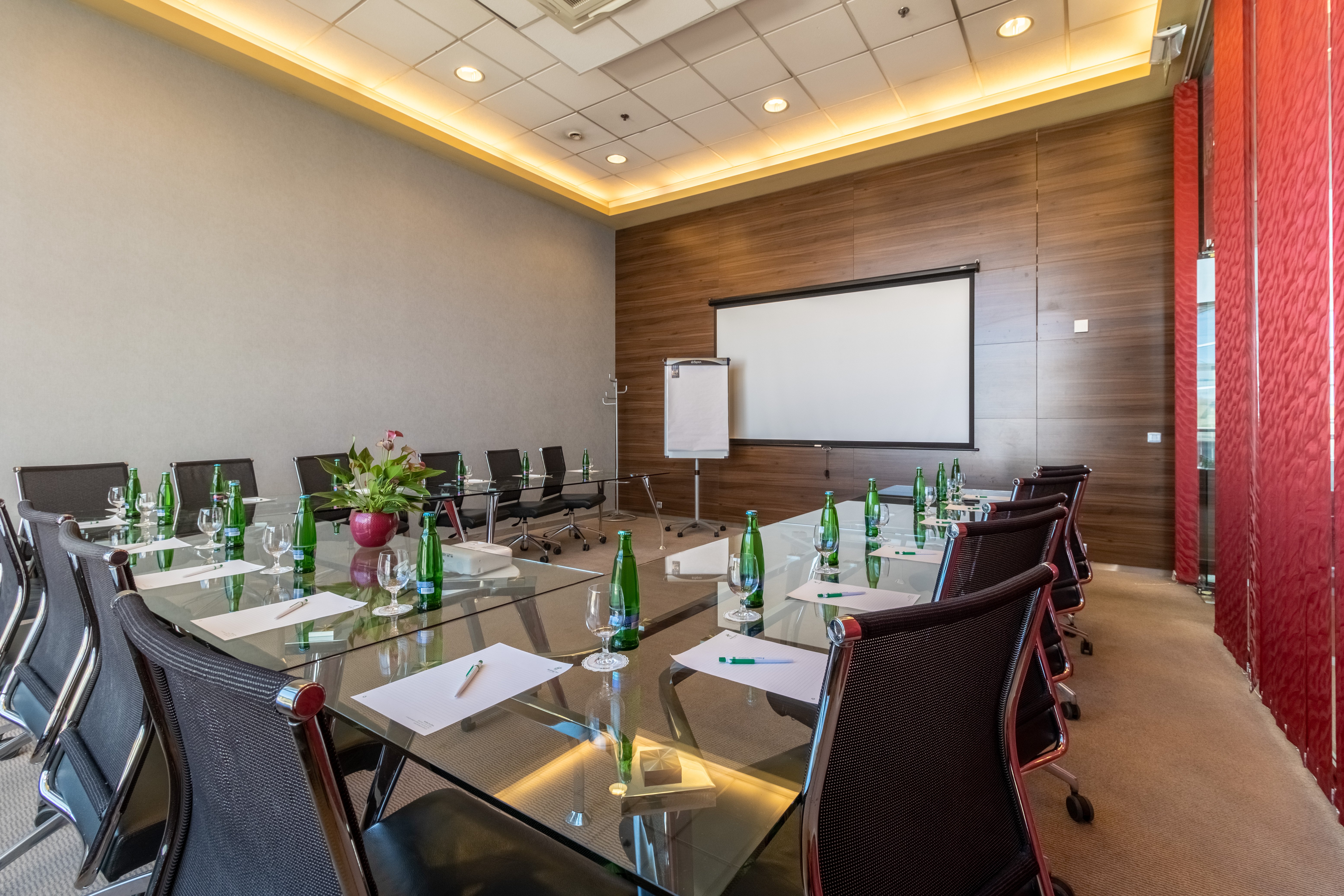 HOLIDAY INN ZILINA 71/78