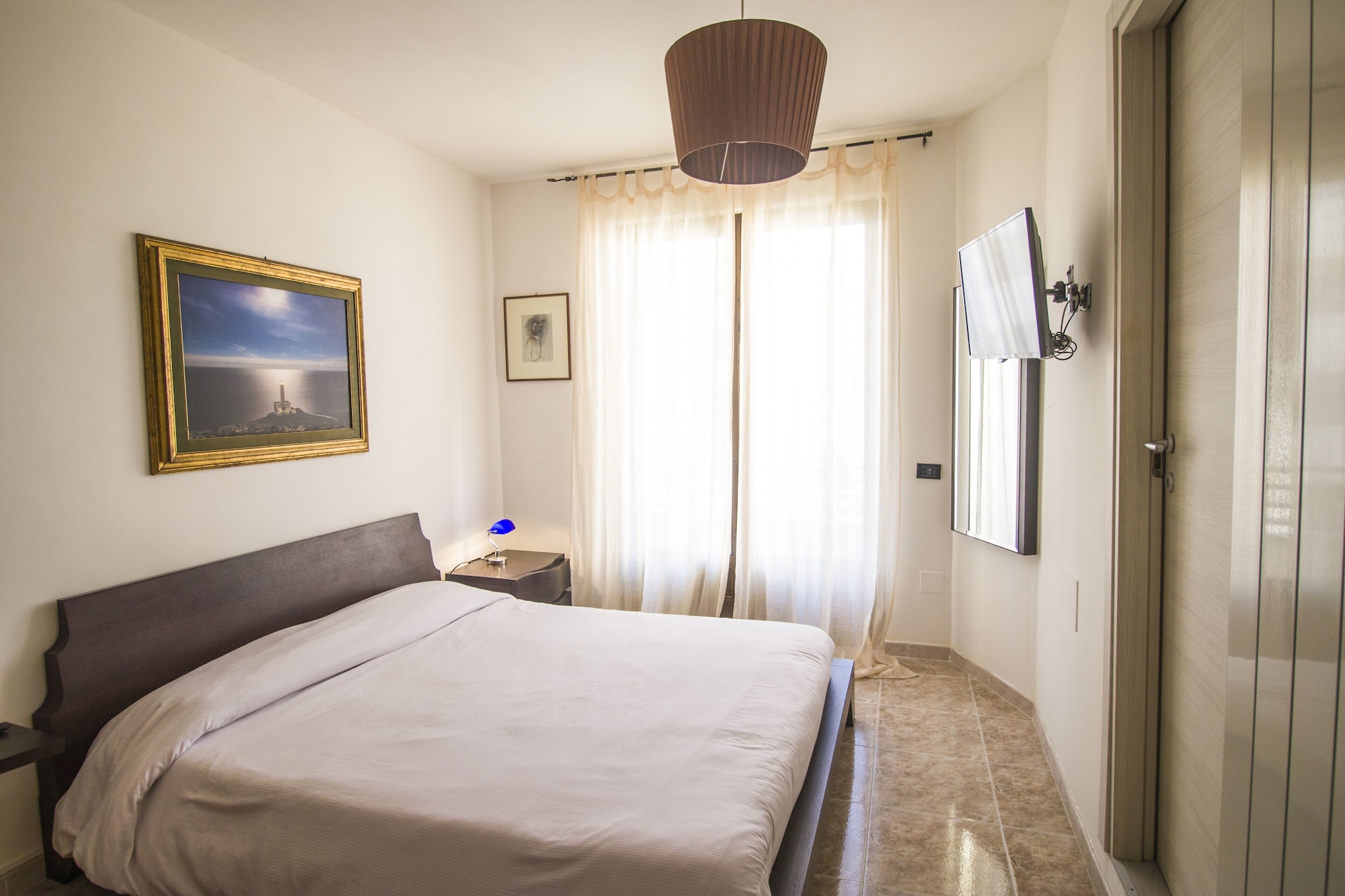 SUPERIOR, DOUBLE BED