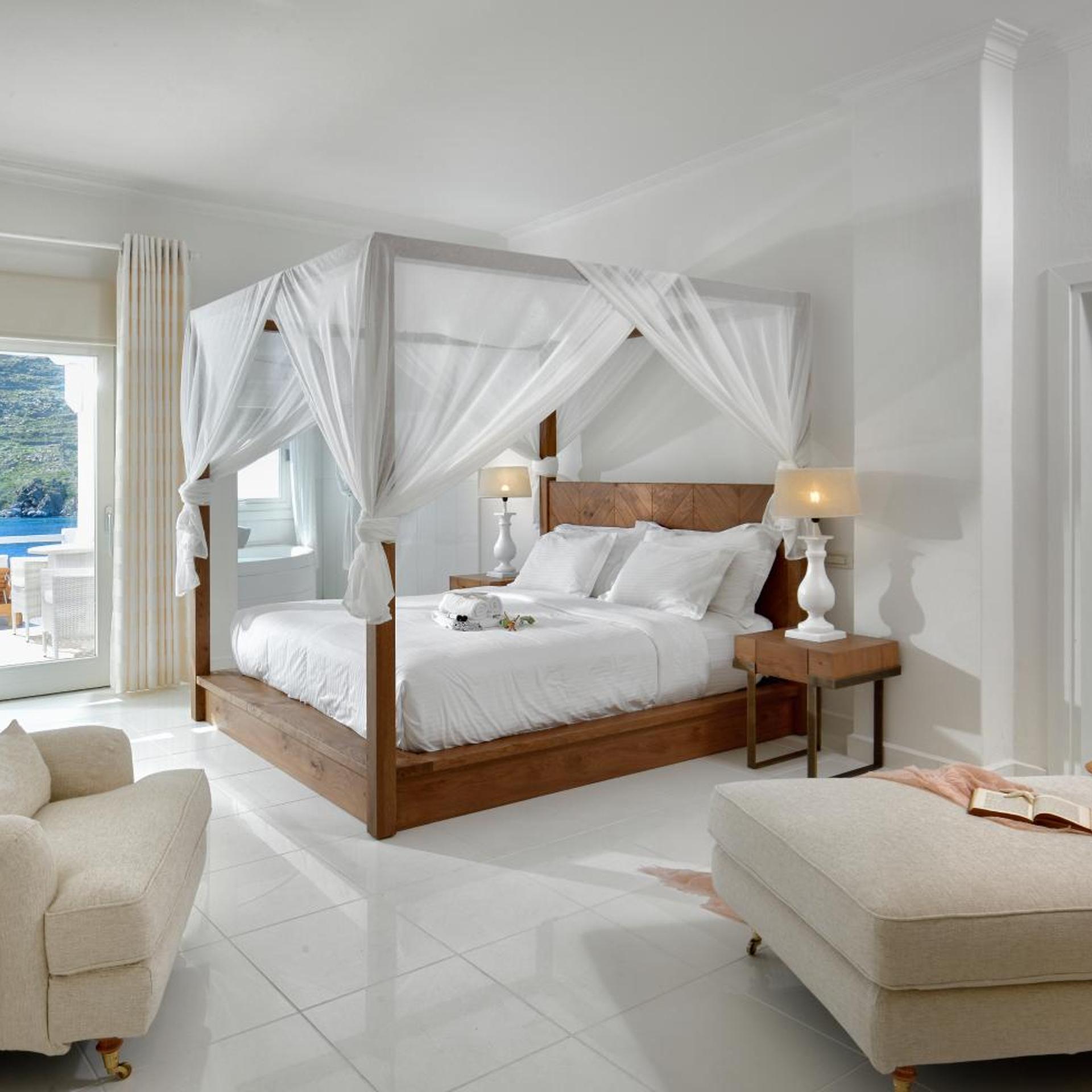 Honeymoon, Dreamy, Suite, Sea View, Outdoor Jetted Tub، Nissaki Boutique 3/10