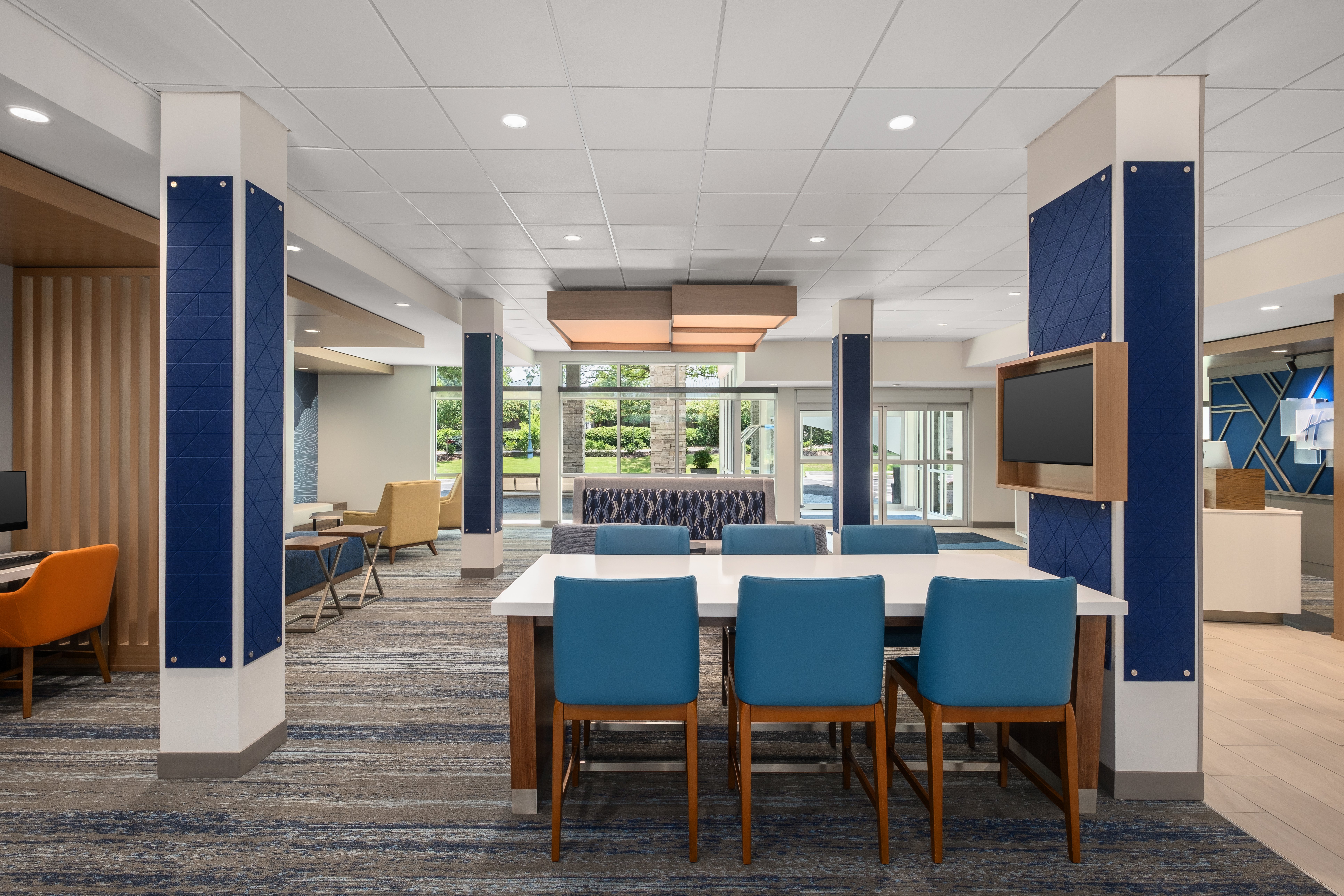 Holiday Inn Express & Suites BUFORD - MALL OF GEORGIA 40/50