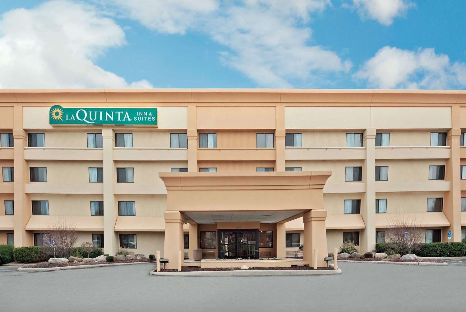 La Quinta Inn And Suites By Wyndham Mansfield Oh 2/27