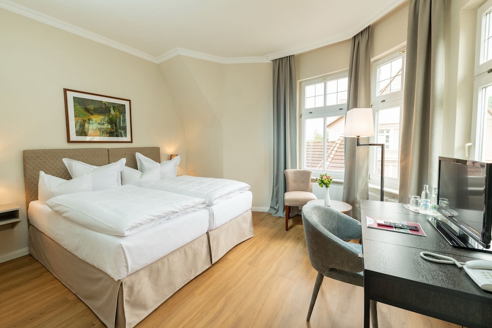 Hotel Glockenhof Eisenach 10/66