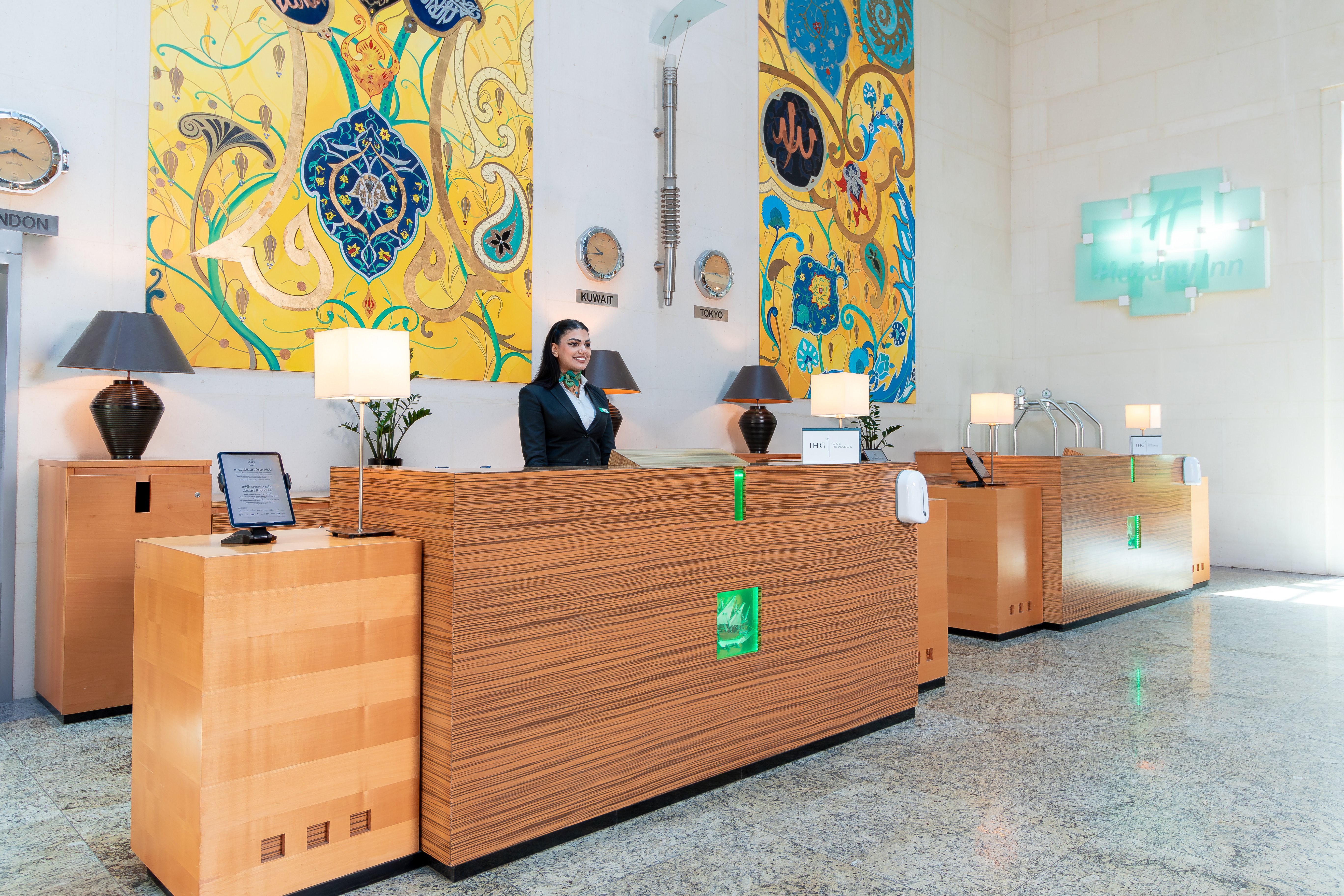 Holiday Inn Kuwait 10/79